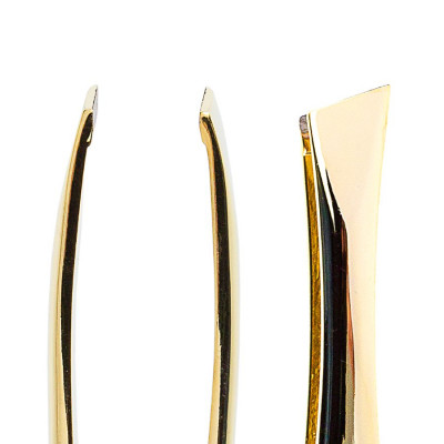 Пінцет для брів скошений золотистий Christian №117