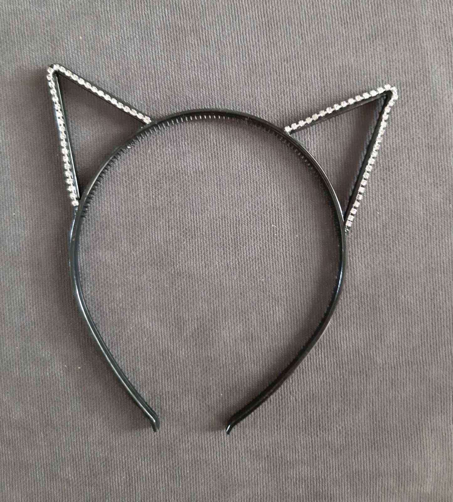 Обруч пластик чорний вушка камні 2-4.7-18 ШТ Зо